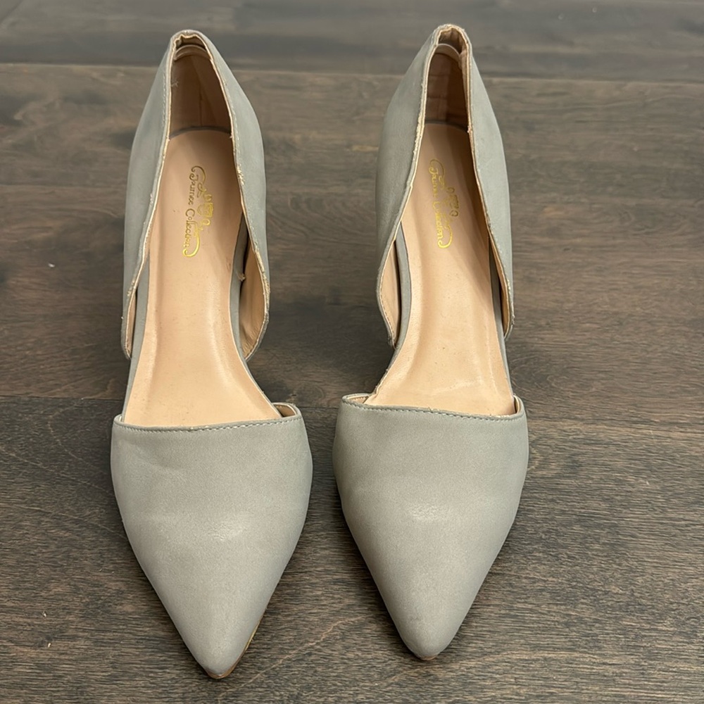 Journee Collection Grey Heels